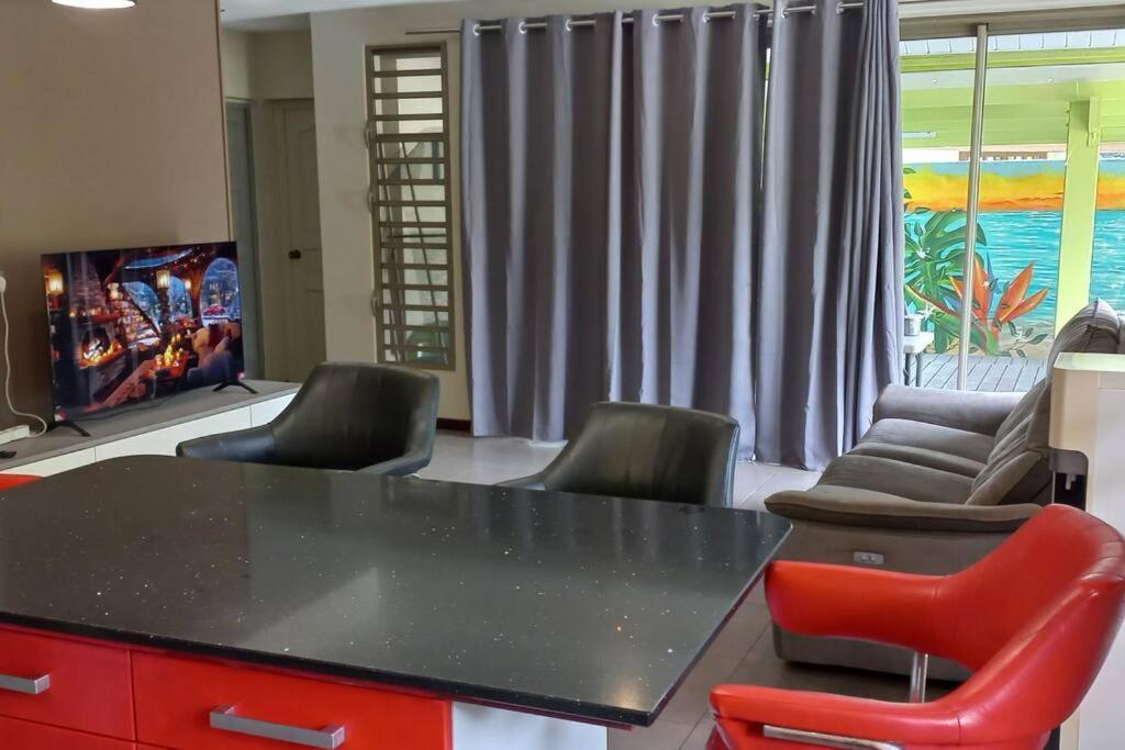 Iolana'S Beach House - Beautiful Home Punaauia  Extérieur photo